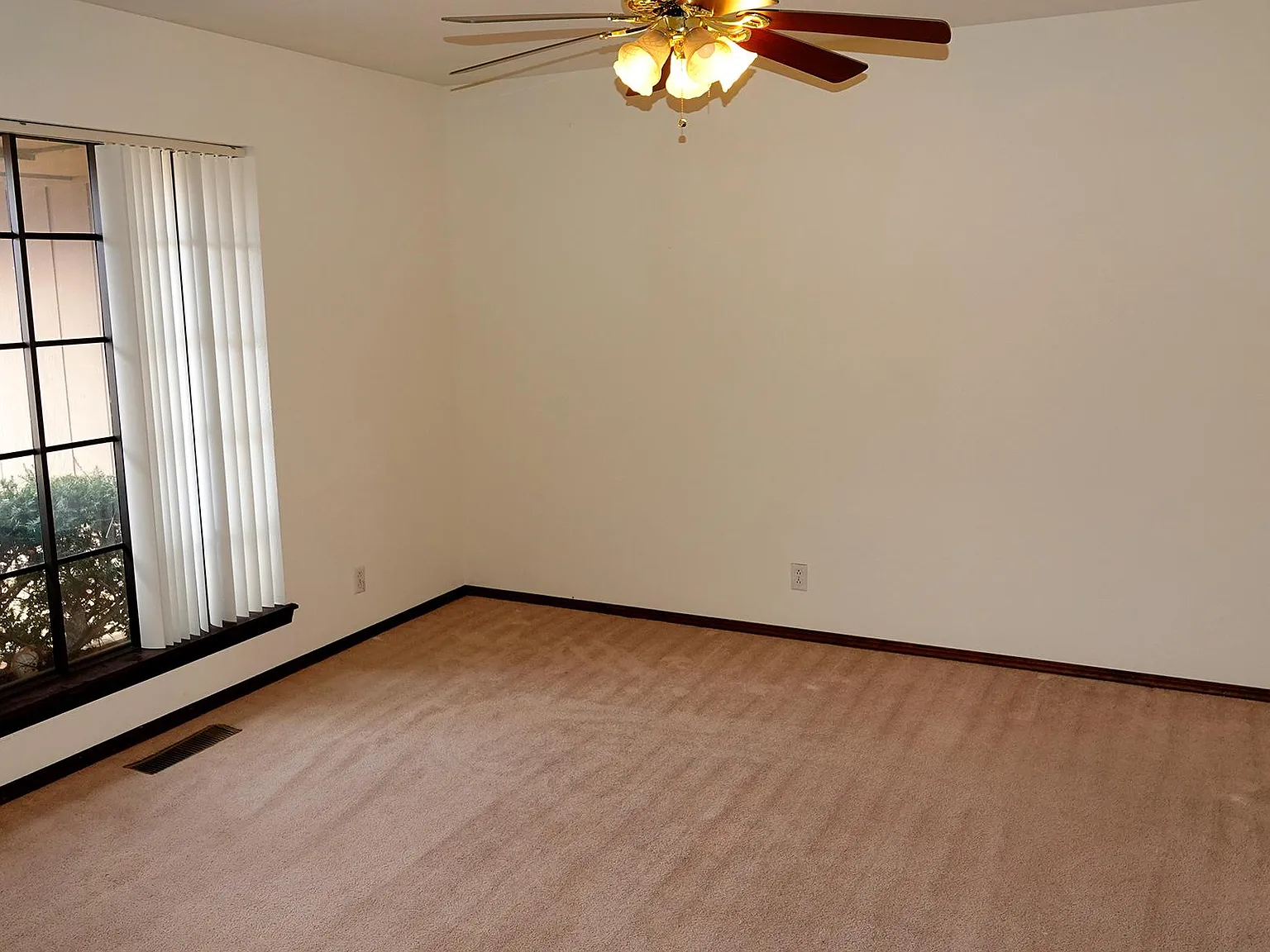 3 bed, 1592 sqft, $1,250 — Photo 4