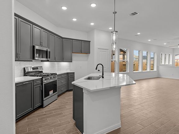 The Arlene - Kitchen