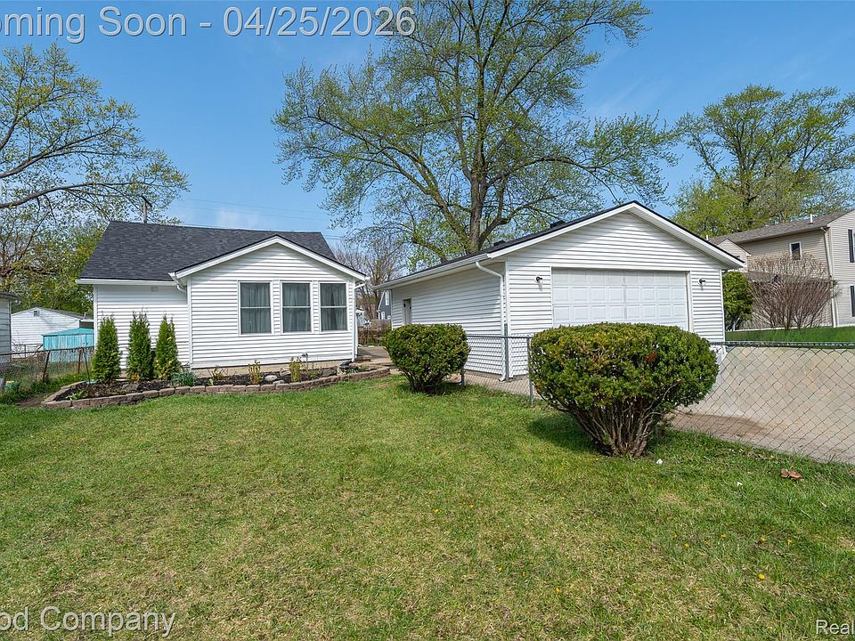 1st image of 28457 Fairfax St