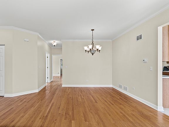 5th image of 104 Enfield Ln