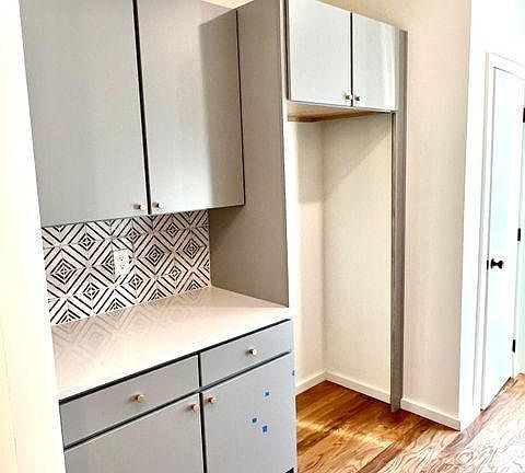 3rd image of 3140 Saint Elmo Ave #3140