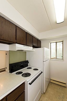 4th image of 335 Hillview Ct APT D-5