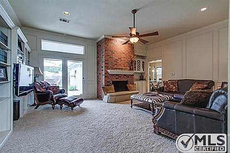 5th image of 2315 Greenhill Dr