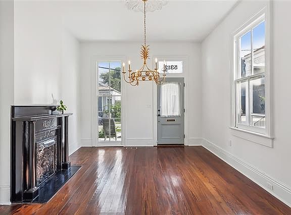 2nd image of 5312 Laurel St #5312