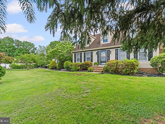 3rd image of 2713 Urey Rd
