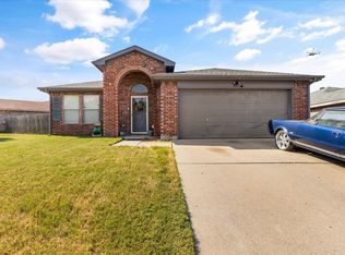 803 Langford Dr, Arlington, TX 76018