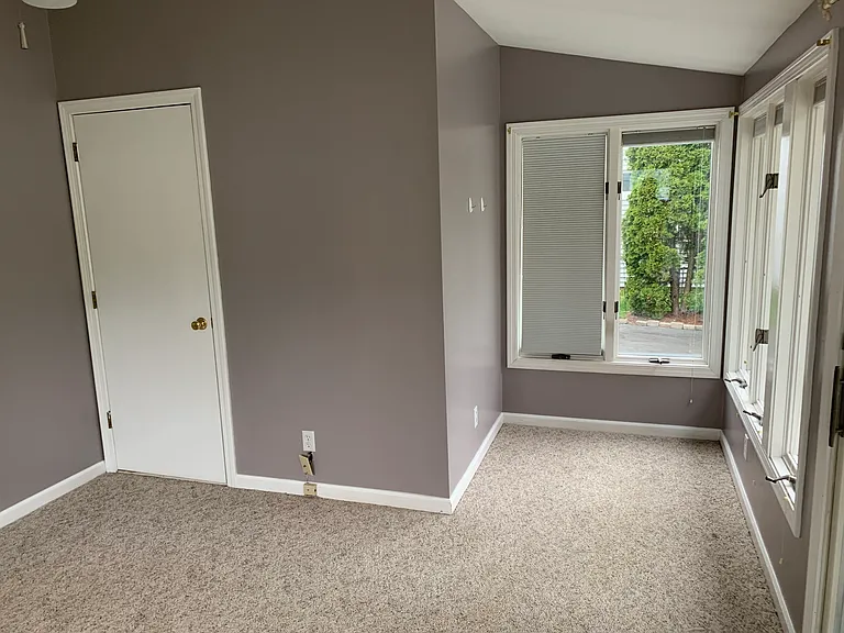 37 Spring Garden St — Photo 55