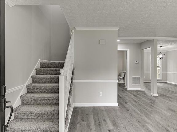 3rd image of 2084 Wolf Creek Ct