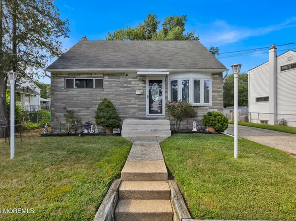 350 Riverdale Drive, Keyport, NJ 07735