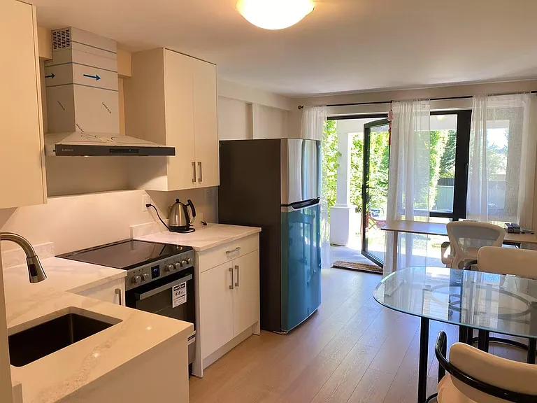 1180 Lawson Ave — Photo 9