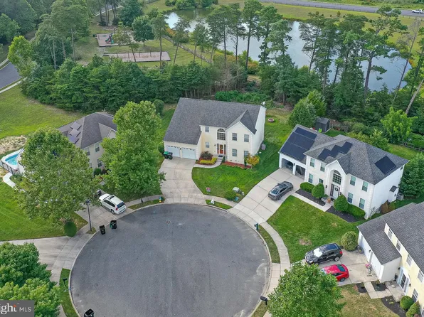 102 Harmony Circle Rd, Sicklerville, NJ 08081