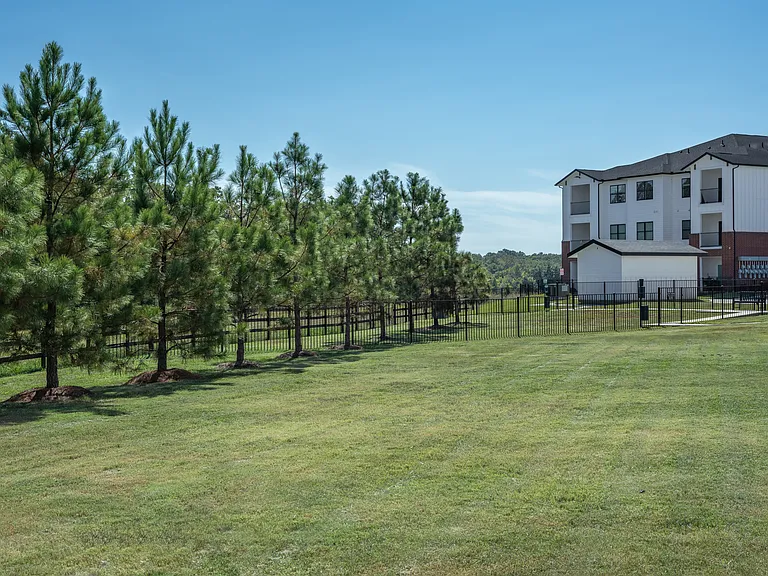 Burnett Trail Apartments — Photo 14