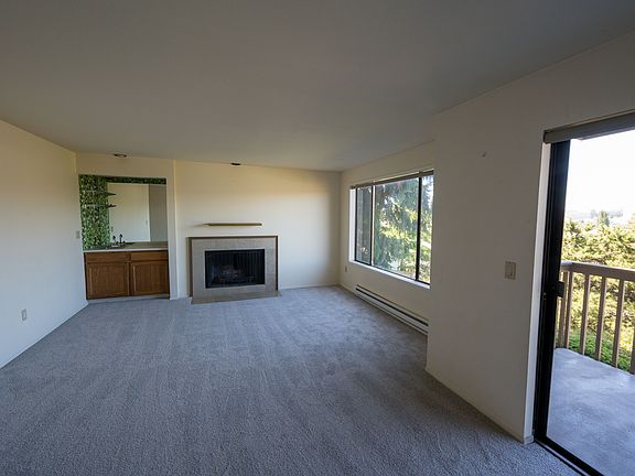 5th image of 711 122nd Ave NE APT A3