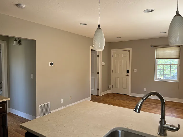 3241 N Fillmore St — Photo 6