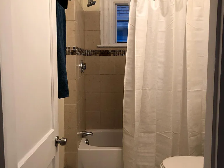 52 Stamford Ave — Photo 9