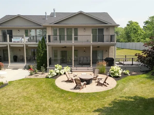 564 Bayshore Blvd, Lake Milton, OH 44429
