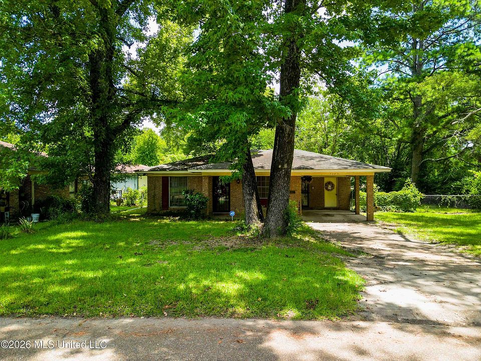 1st image of 5202 Ginger Dr