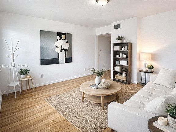 4th image of 3915 N Meridian Ave APT 101