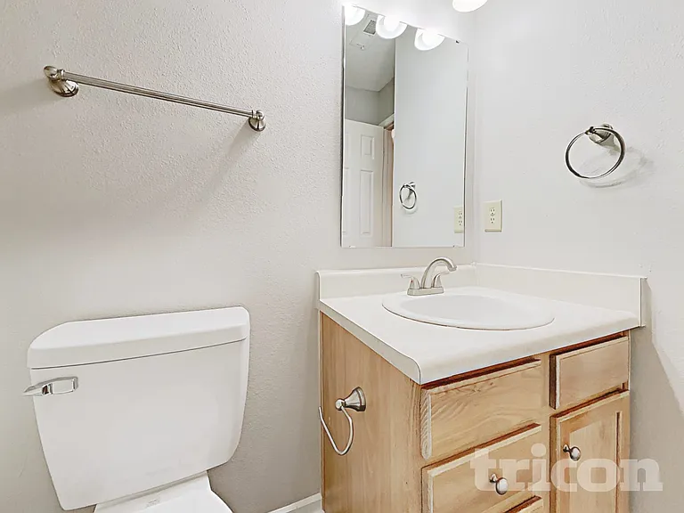8007 States Bend Dr — Photo 11