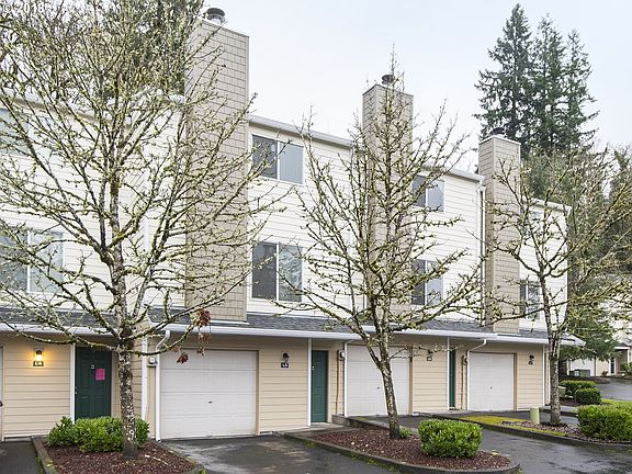 3rd image of 13216 NE Salmon Creek Ave Unit L5