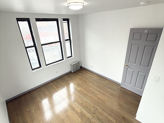 5th image of 600 W 186th St #2B