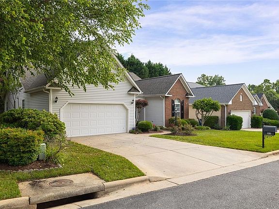 2nd image of 105 Windward Ln
