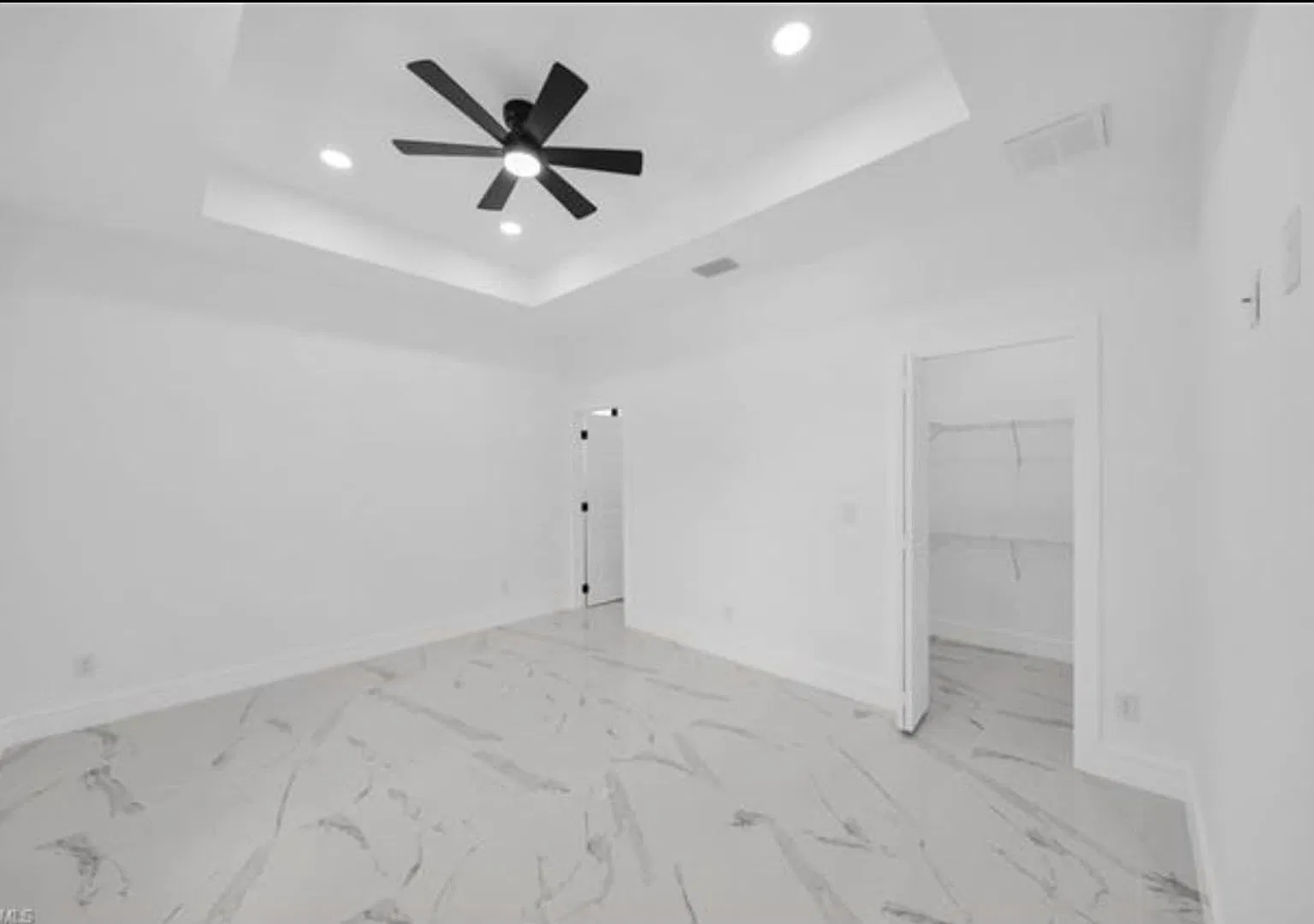 306 Bell Blvd S — Photo 3