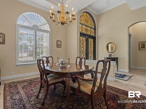 5th image of 302 Cypress Lake Dr