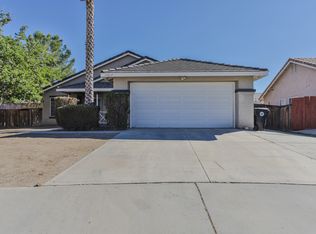 11417 Dartmouth Ct, Adelanto, CA 92301