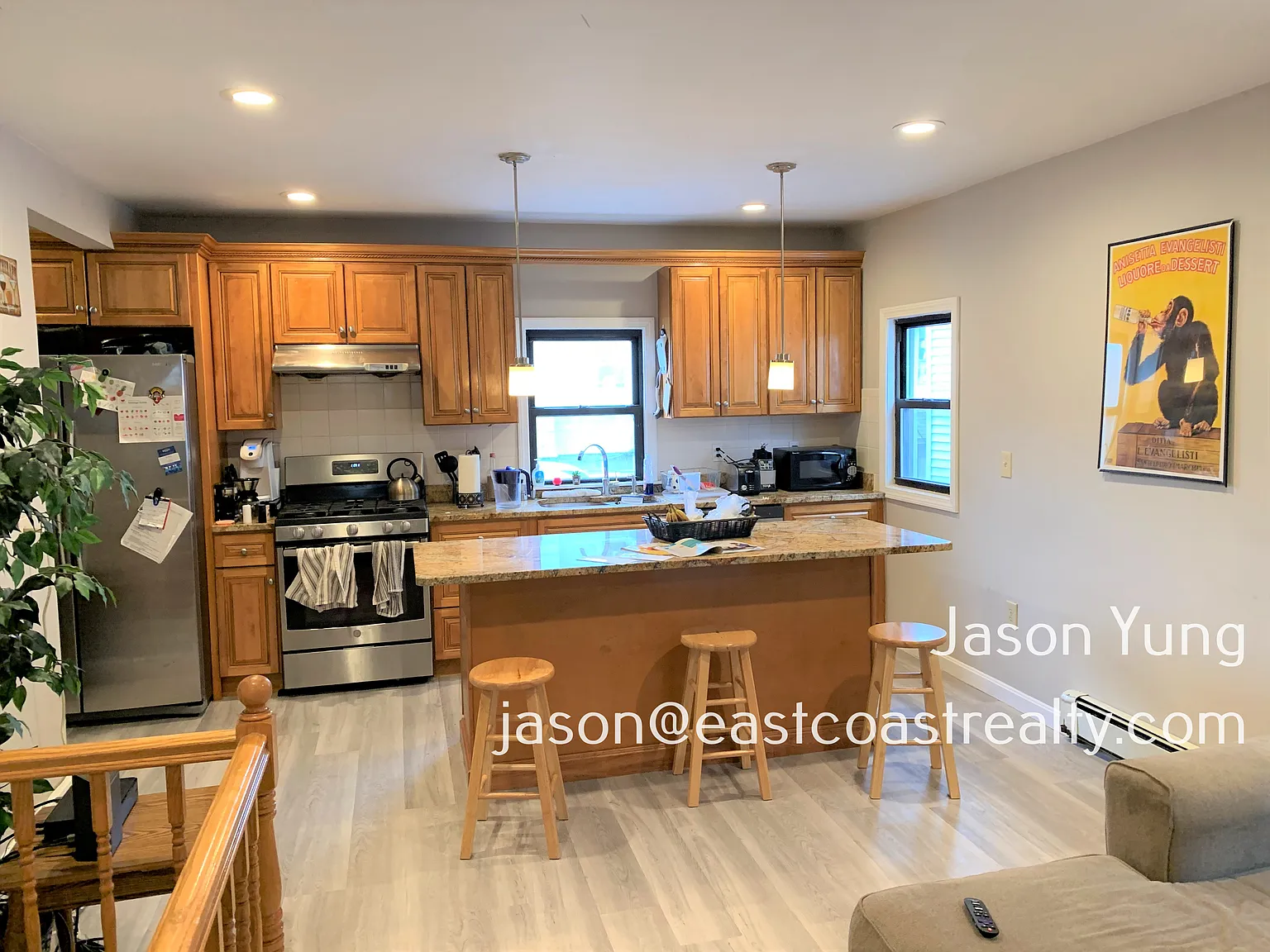 4 bed, 2000 sqft, $5,200 — Photo 1