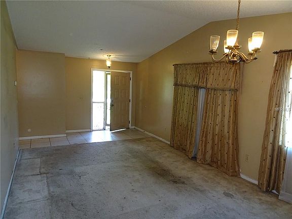 3rd image of 5911 Branch Dr