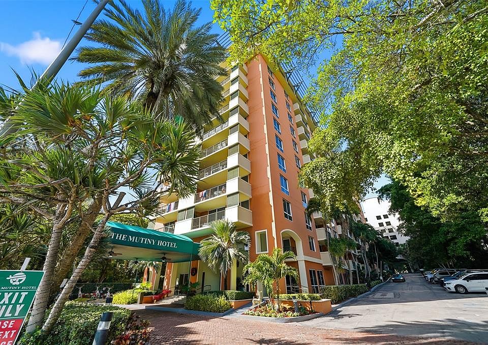 1st image of 2951 S Bayshore Dr #315