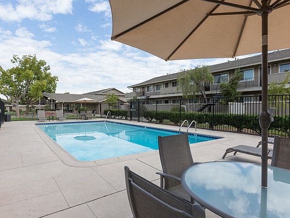 4th image of 14850 Oka Rd APT 6