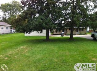 4374 Lessing St, Waterford, MI 48329