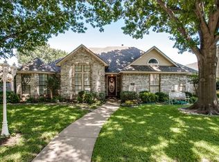 3601 Thornhill Way, Rowlett, TX 75088