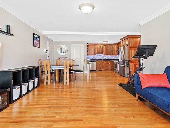 3rd image of 32 Common St #2-3