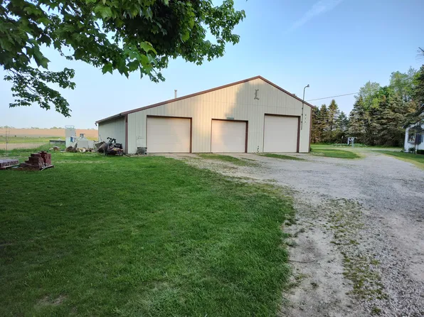 875 N Briggs Rd, Quincy, MI 49082