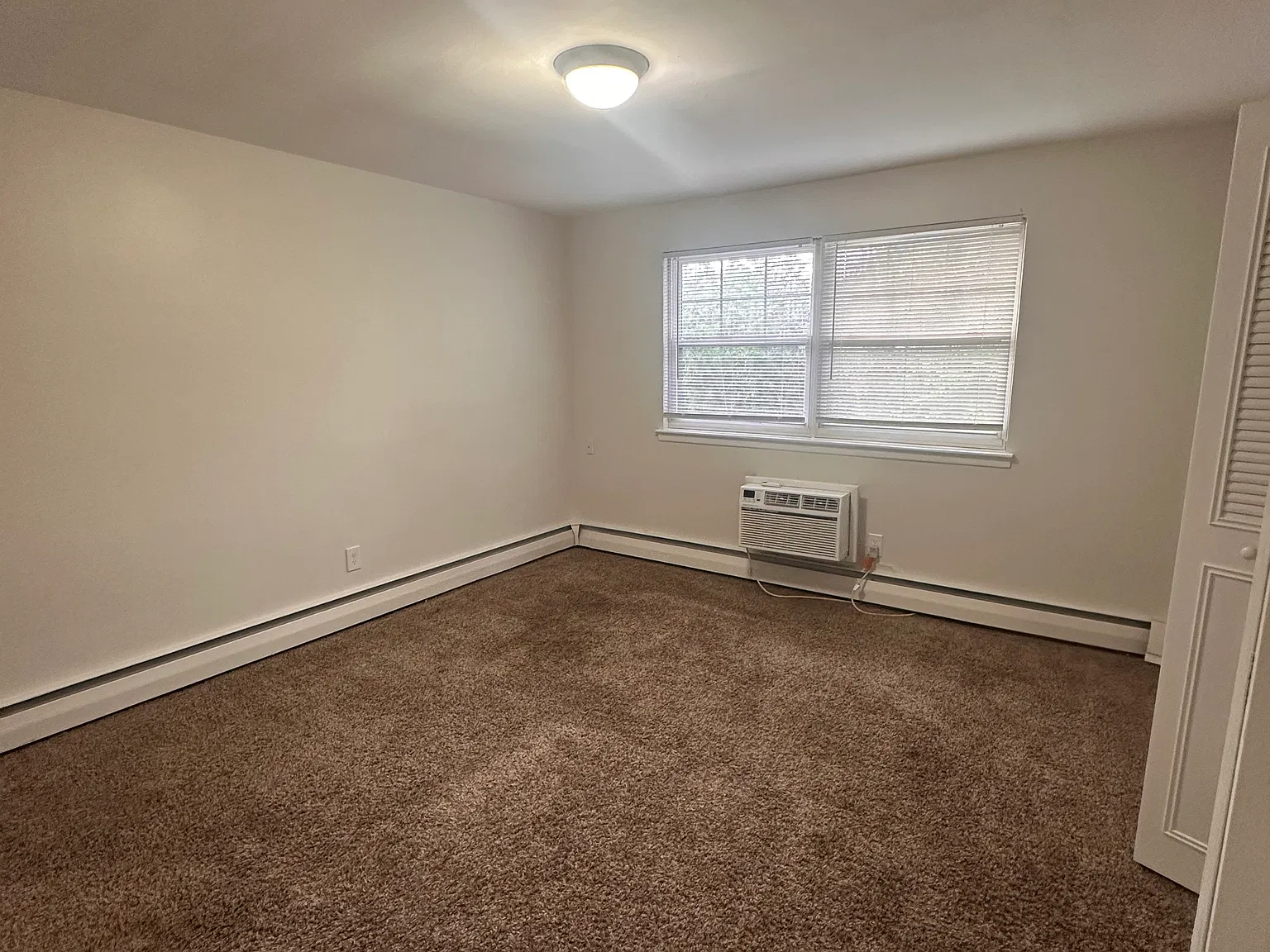 2 bed, $1,500 — Photo 3
