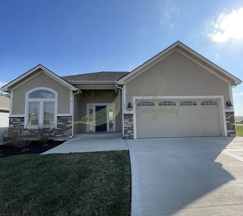 1713 W Glen Dr