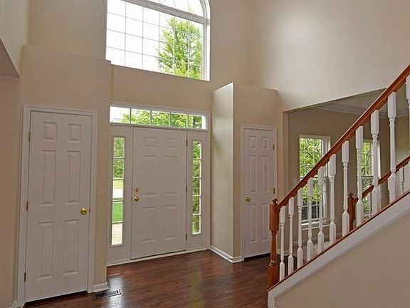 2nd image of 5825 Squires Gate Dr