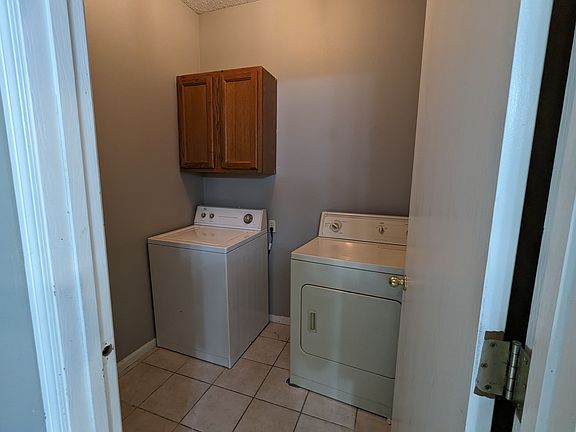 3rd image of 1839 Tyler St APT 7