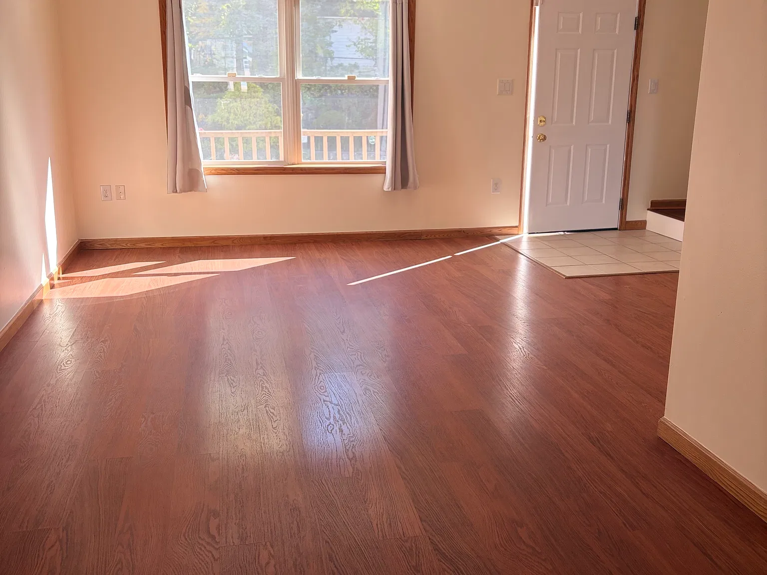 2 bed, 1.5 bath, 1400 sqft, $3,400 — Photo 2