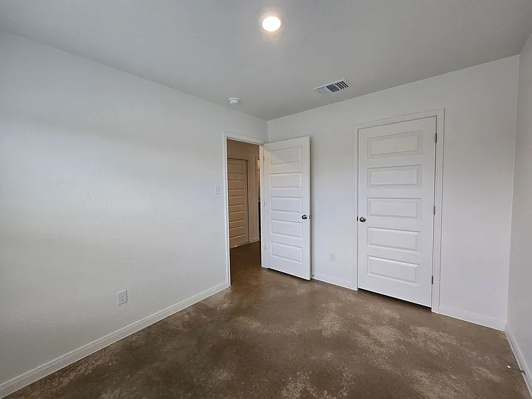 908 Cherry Laurel Ln #A/B — Photo 16