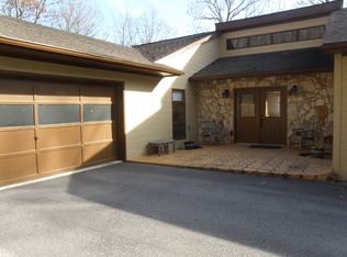 189 Clover Valley Cir, Blacksburg, VA