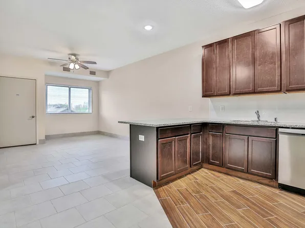 1040 Como, 1040 Como Ave SE #5c6b999dd, Minneapolis, MN 55414