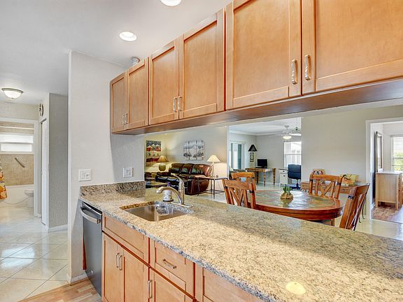 5th image of 6543 Overland Dr