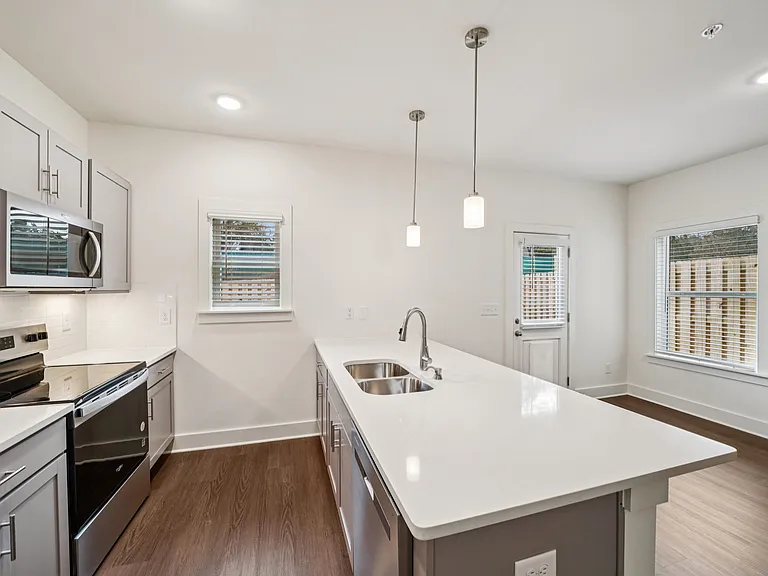 Turnberry Park Apartments and Homes — Photo 34