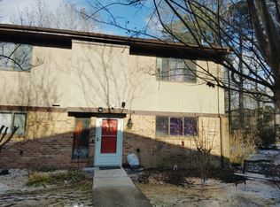 1012 N Green Dr, Newport News, VA 23602