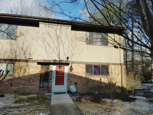 1012 N Green Dr, Newport News, VA 23602