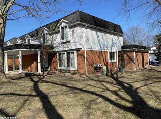 11752 Meadow Ln, Warren, MI 48093